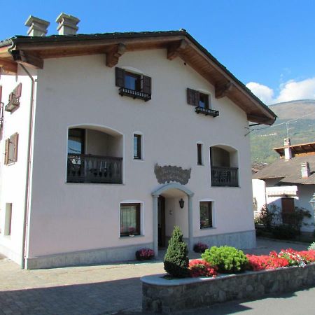 Residence Du Chateau Fenis Bagian luar foto