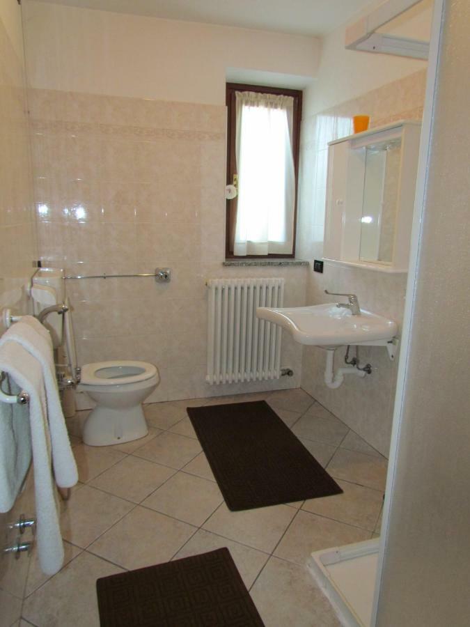 Residence Du Chateau Fenis Bagian luar foto