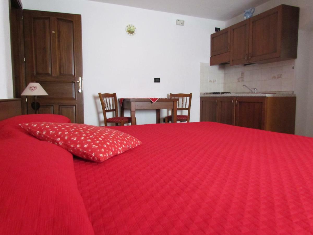 Residence Du Chateau Fenis Bagian luar foto